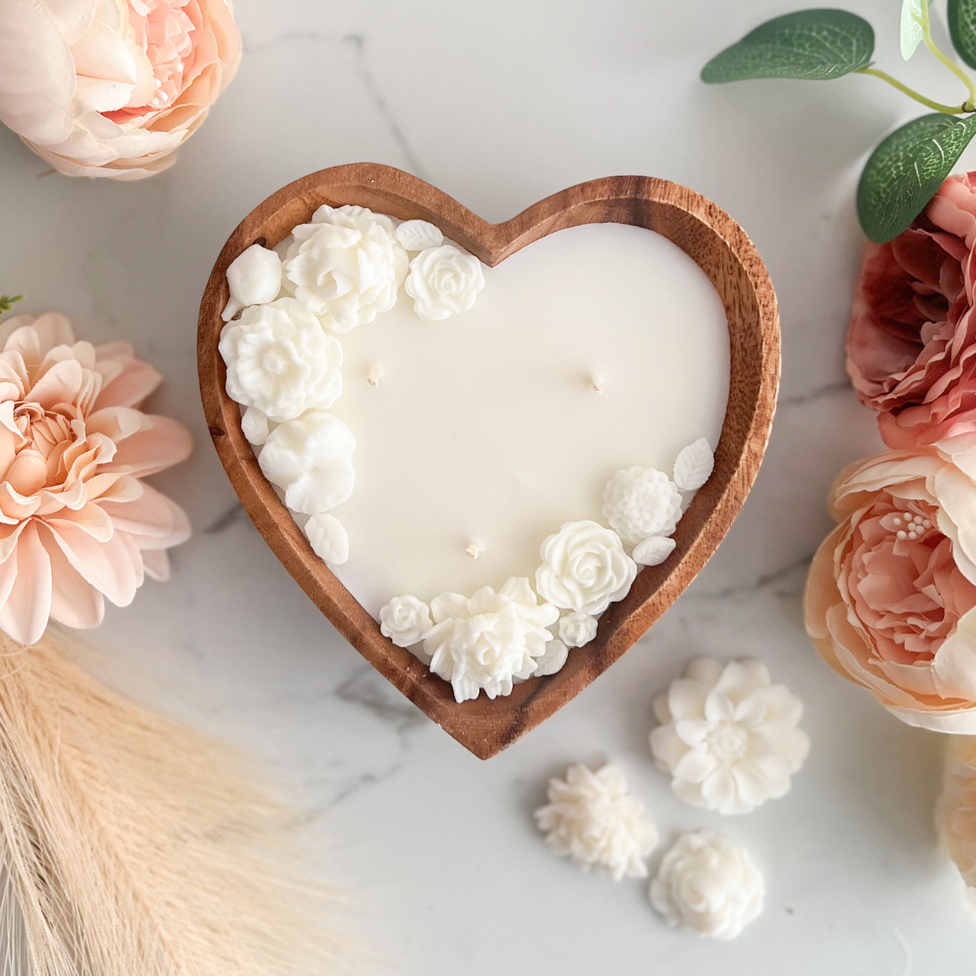 HEART FLOWER GARDEN CANDLE