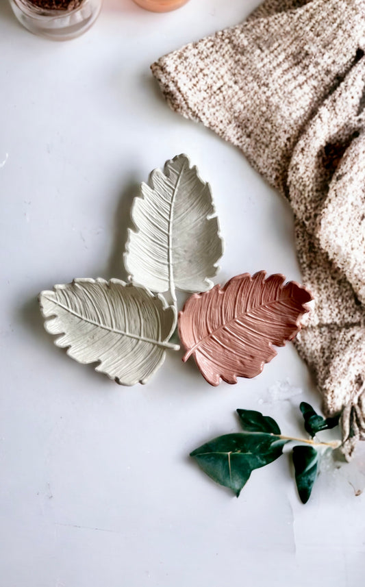 LEAF TRINKET TRAY