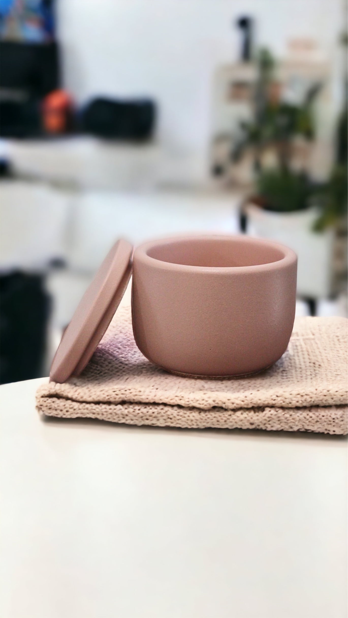 CONCRETE JARS LIV MAISE